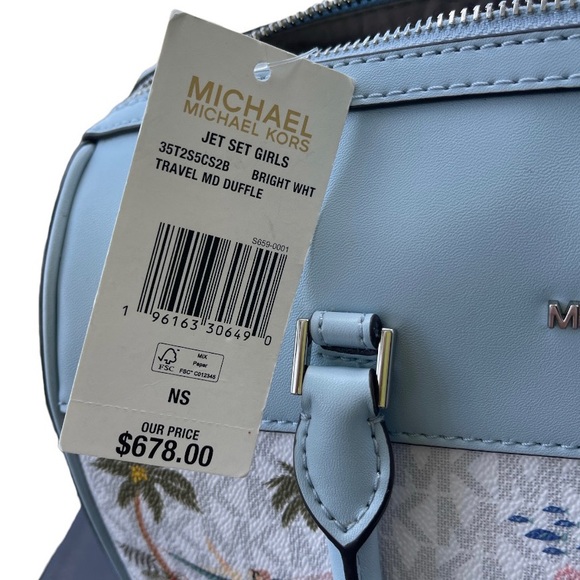 Michael Kors Jet Set Girls Light Blue & white print logo - Picture 11 of 11